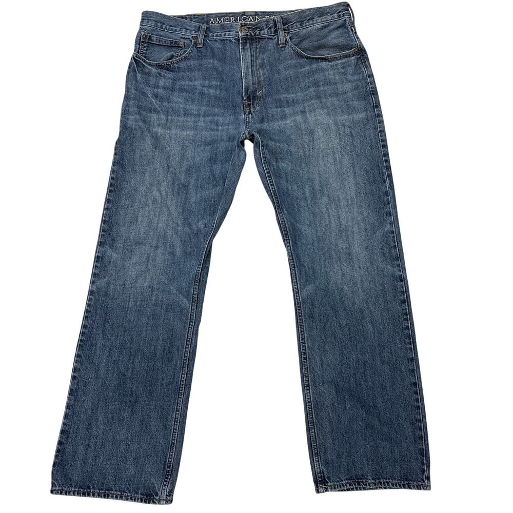 American Eagle Jeans Mens 38x32 Relaxed 100% Cotton Straight Distressed Casual